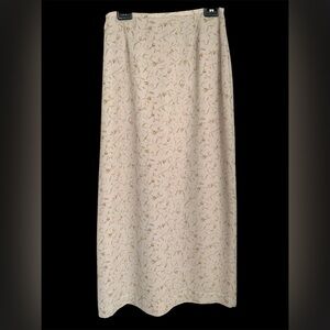 Long pencil skirt with back slit